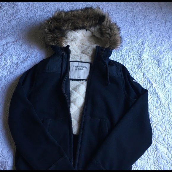 💼 Abercrombie & Fitch Hooded Mountain Jacket - Picture 3 of 8